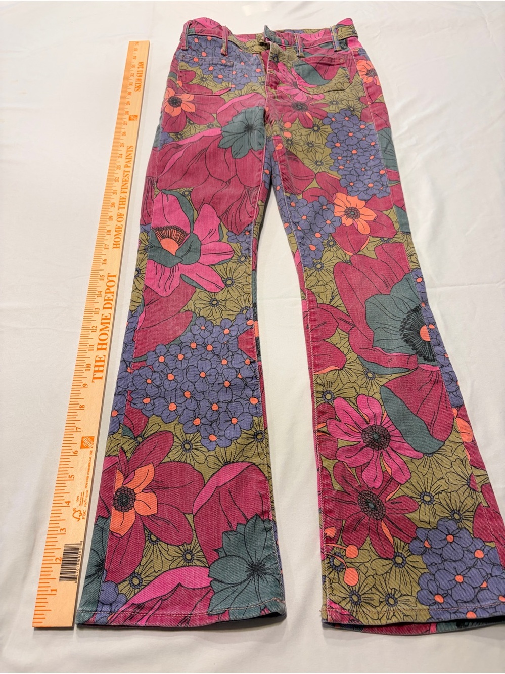 MOTHER The Patch Pocket Insider Flood Psychic Floral Crop Jeans 24